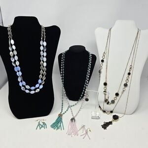 CHARMING CHARLIE JEWELRY LOT OF 8 NECKLACE EARRINGS PINK BLUE AQUA BLACK WOMEN